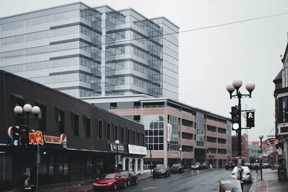 Local Landmarks and Commuter Routes We Serve in Roslindale